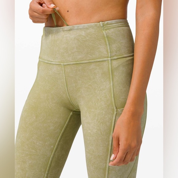 Lululemon Fast and Free High Rise Tight 25" *Ice Dye
Size 8 - Picture 4 of 16